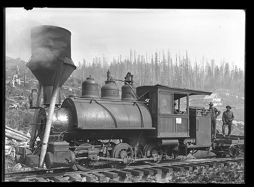 Steam Train Engine and Men. Palmer, Oregon. 1910.