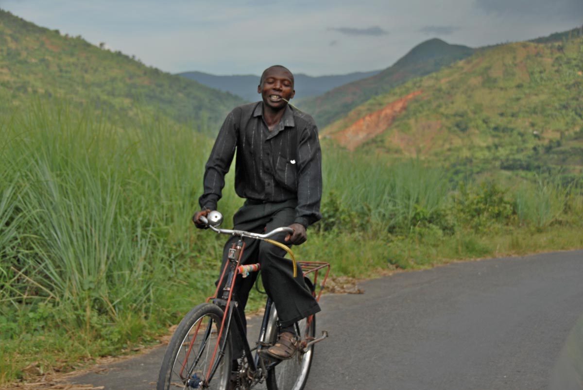 Road between Burundi Gitega and Bujumbura