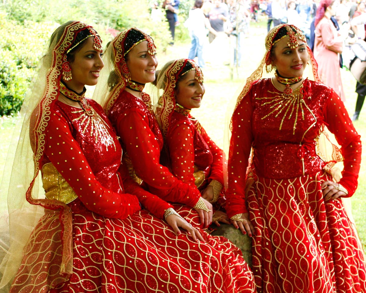Traditional Indian Dancers